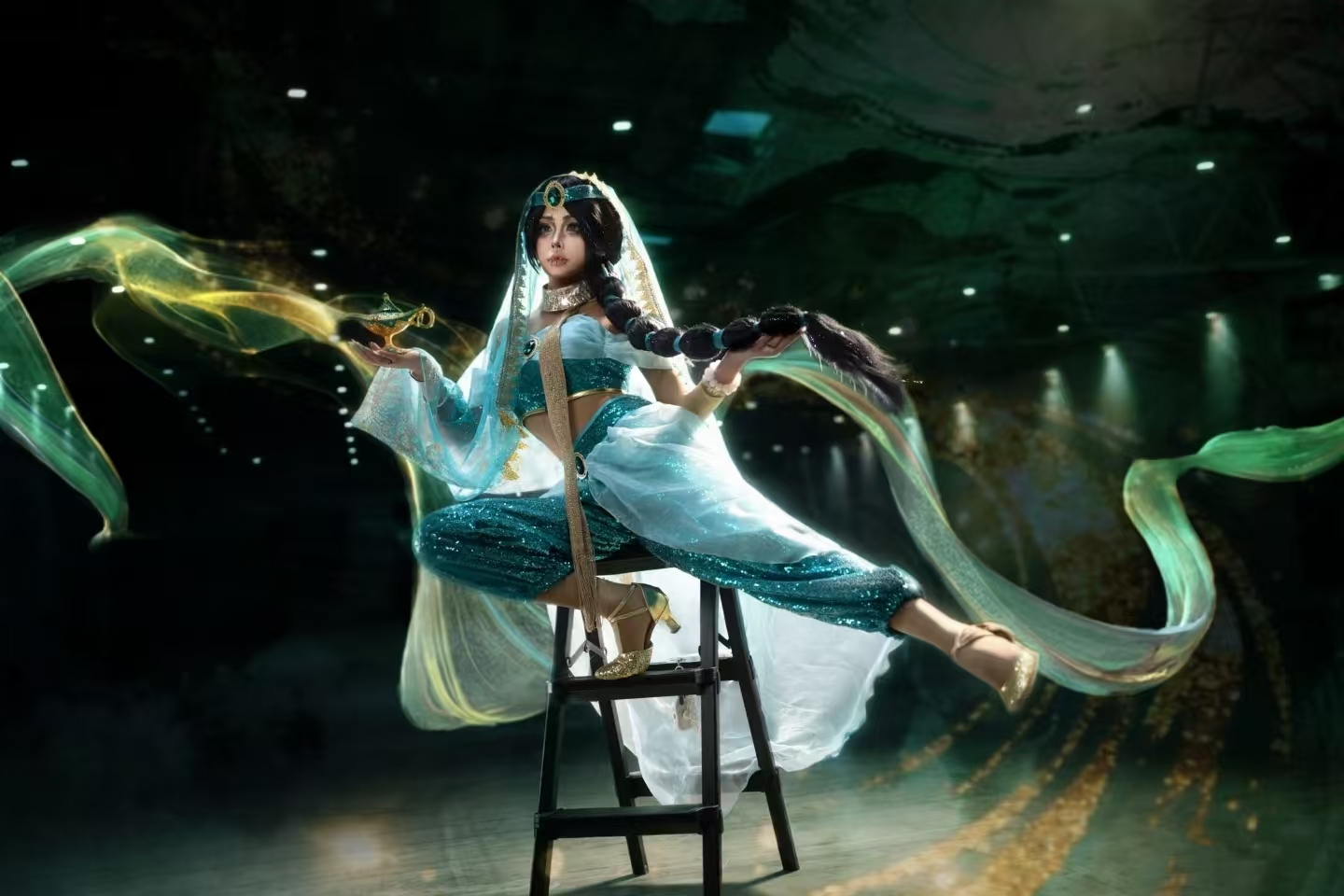 Costume de cosplay de la princesse Jasmine d'Aladdin pour femmes, robe arabe pour Noël, Halloween, carnaval, scène, tenue de fête à paillettes